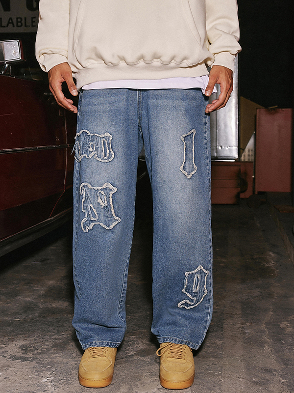 Herren-Jeans mit geradem Bein und Buchstaben-Patch-Stickerei-2