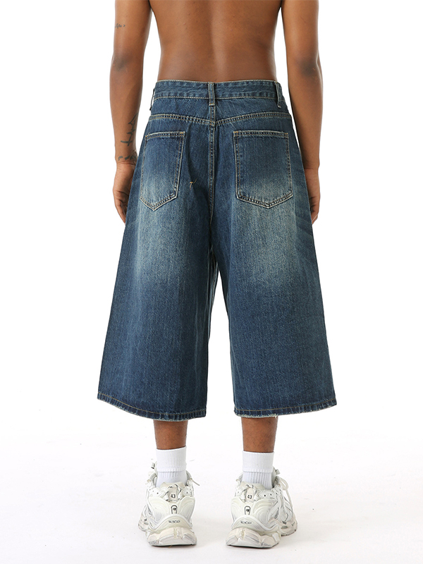 Jeansshorts im Streetstyle mit weitem Bein und geradem Bein-1