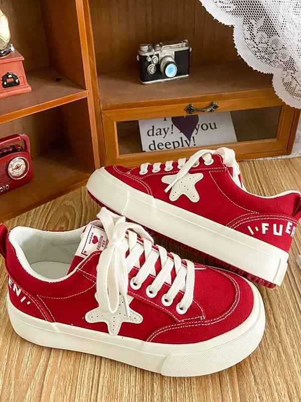 Flache Sneaker mit Stern-Alphabet-1