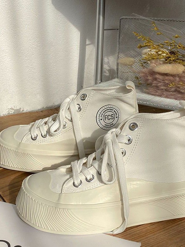 High-Top-Sneaker mit kontrastierender Sohle-1