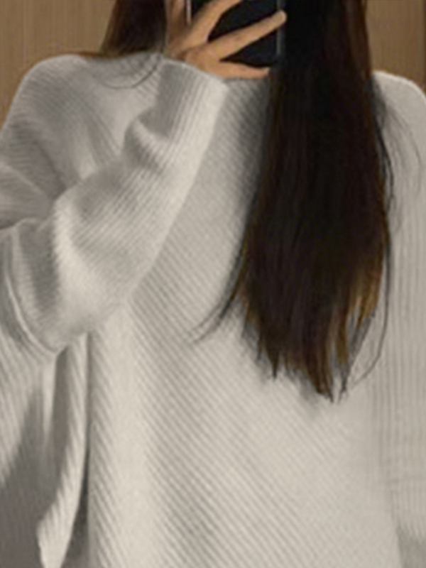Pullover mit hohem Kragen und unregelmäßigem Saum-1
